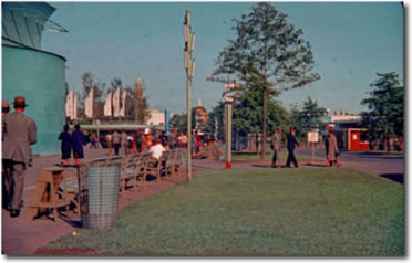 Avenue of Labor