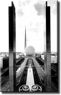 The Trylon & Perisphere and the Court of Communications The Trylon & Perisphere and the Court of Communications